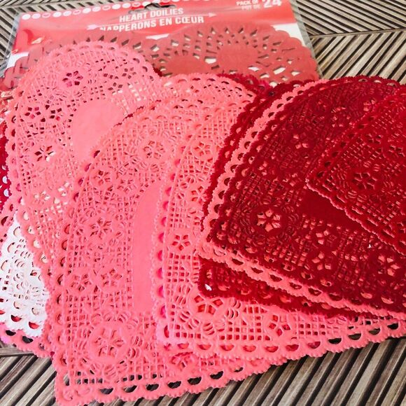Valentine's Day Heart Paper Doilies Romantic Decor - Picture 4 of 6
